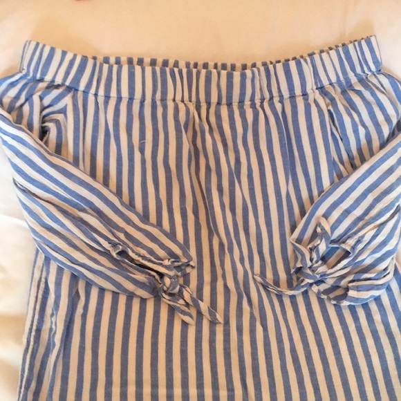 Off shoulder blue and white striped dress - Picture 3 of 5